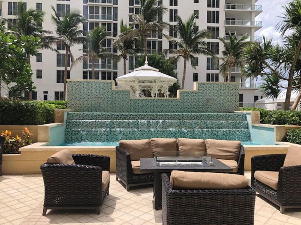 Singer Island Beach Resort And Spa, Located At The Palm Beach Resort 里维埃拉海滩 外观 照片