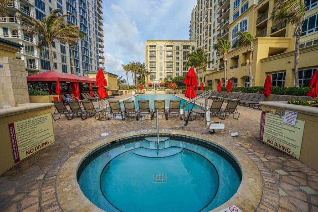 Singer Island Beach Resort And Spa, Located At The Palm Beach Resort 里维埃拉海滩 外观 照片